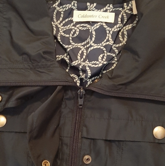 Feminine Anorak - Picture 4 of 6